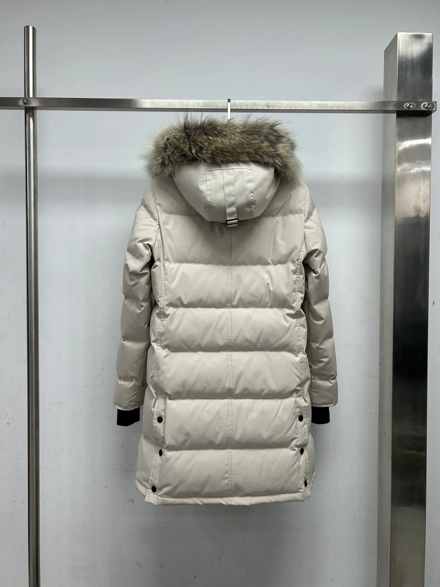 Куртки И Пуховики Женские Canada Goose 18188606
