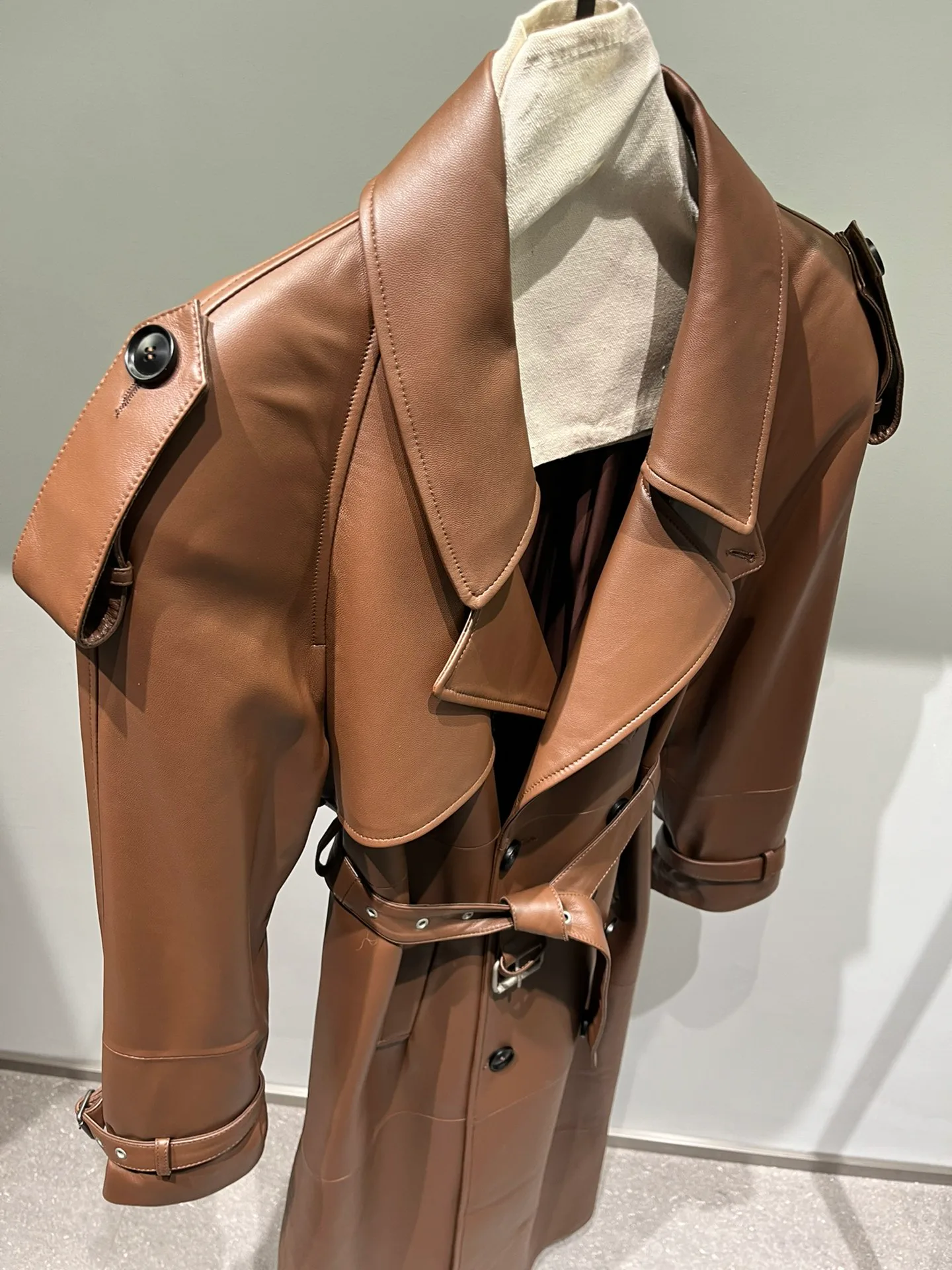 Кожаные Куртки И Дублёнки Женские Saint Laurent 1914887