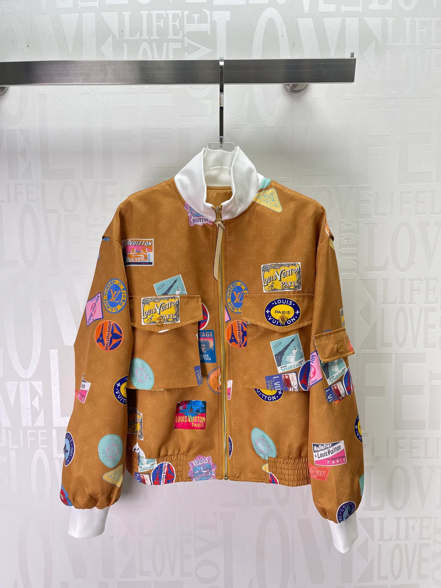 Куртки И Пуховики Женские Louis Vuitton 950704