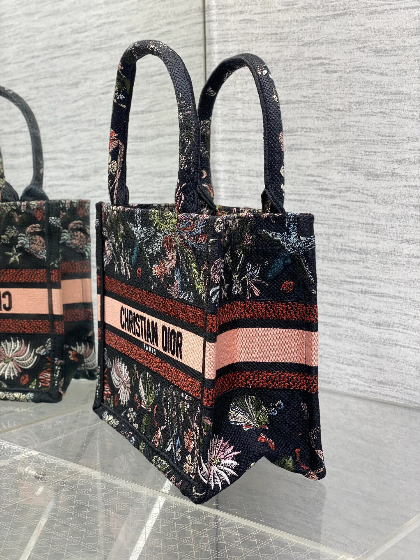 Классические Сумки Женские Christian Dior 13227190