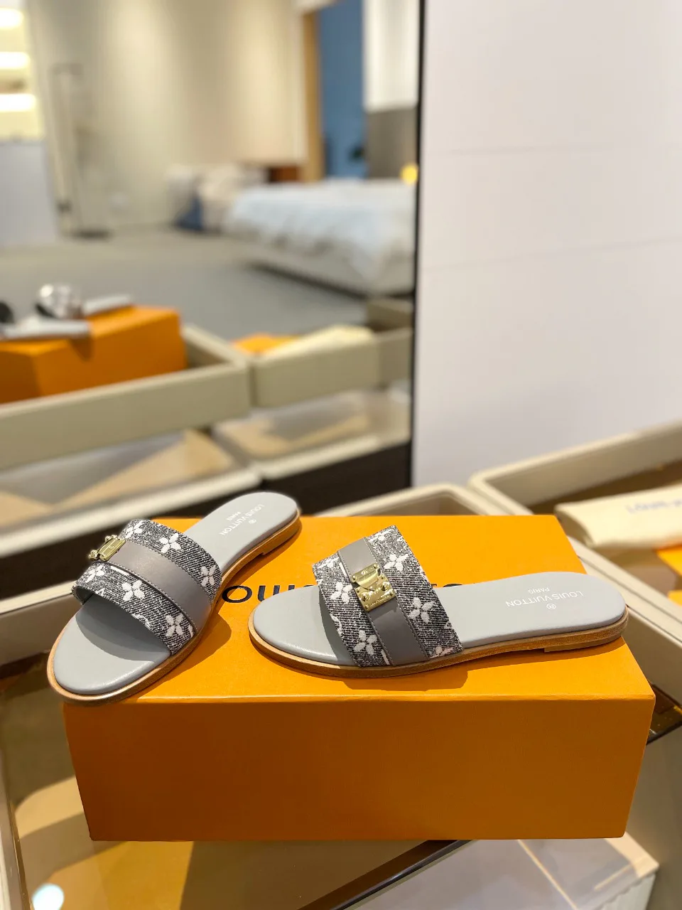 Сандалии Женские Louis Vuitton 9623583