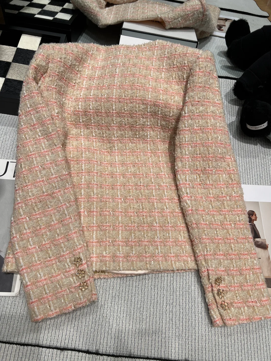 Жакеты Женские Chanel 17942706