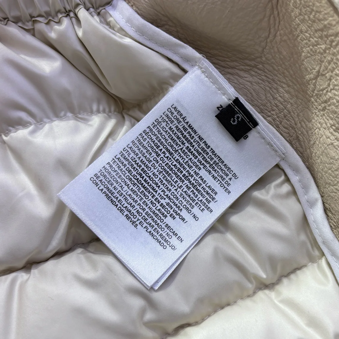 Кожаные Куртки И Дублёнки Женские Moncler 794765