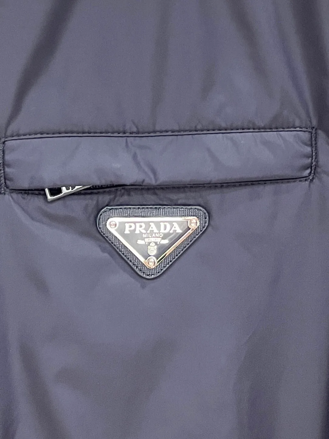 Куртки И Пуховики Женские Prada 18537444