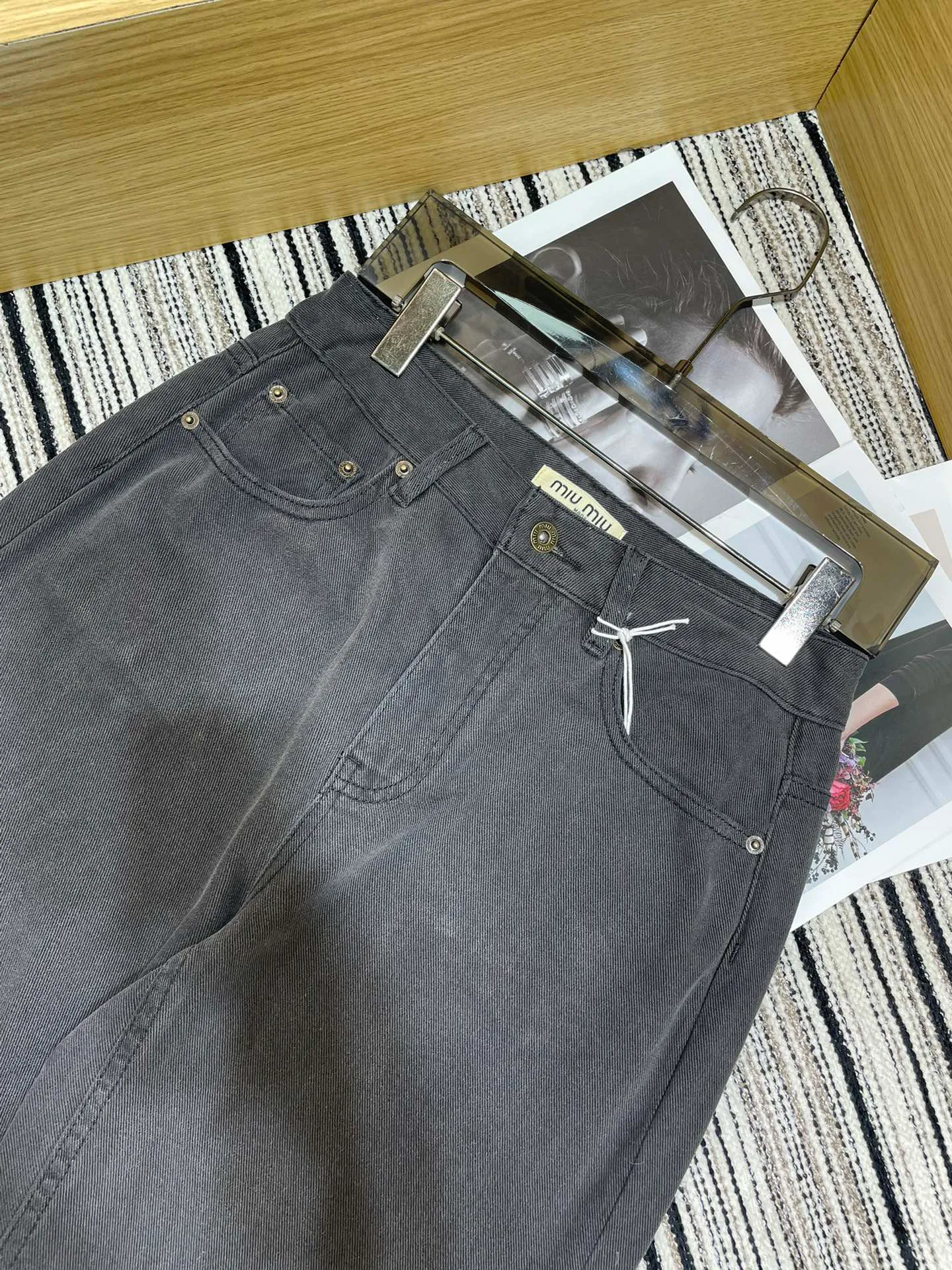 Джинсы Женские Miu Miu 18735083