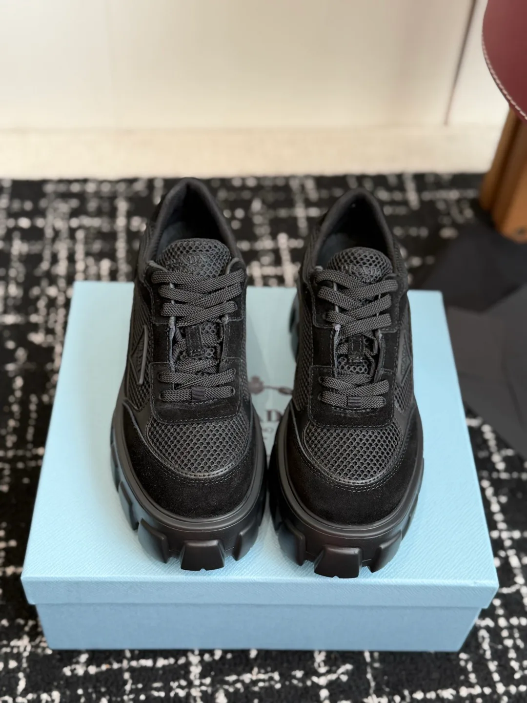 Кроссовки Женские Prada 18138857