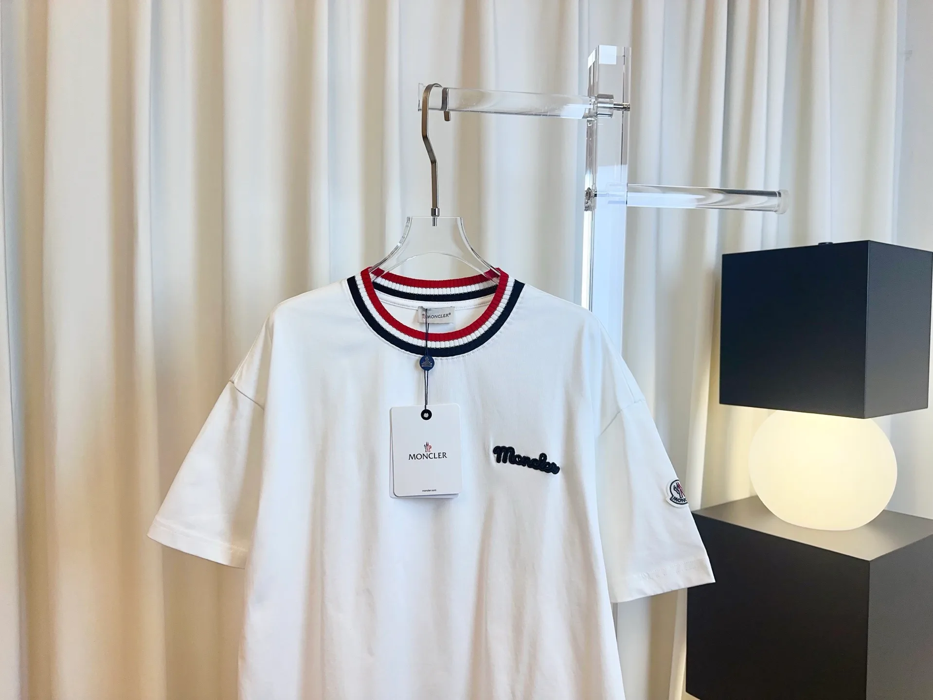 Футболки Женские Moncler 1058752