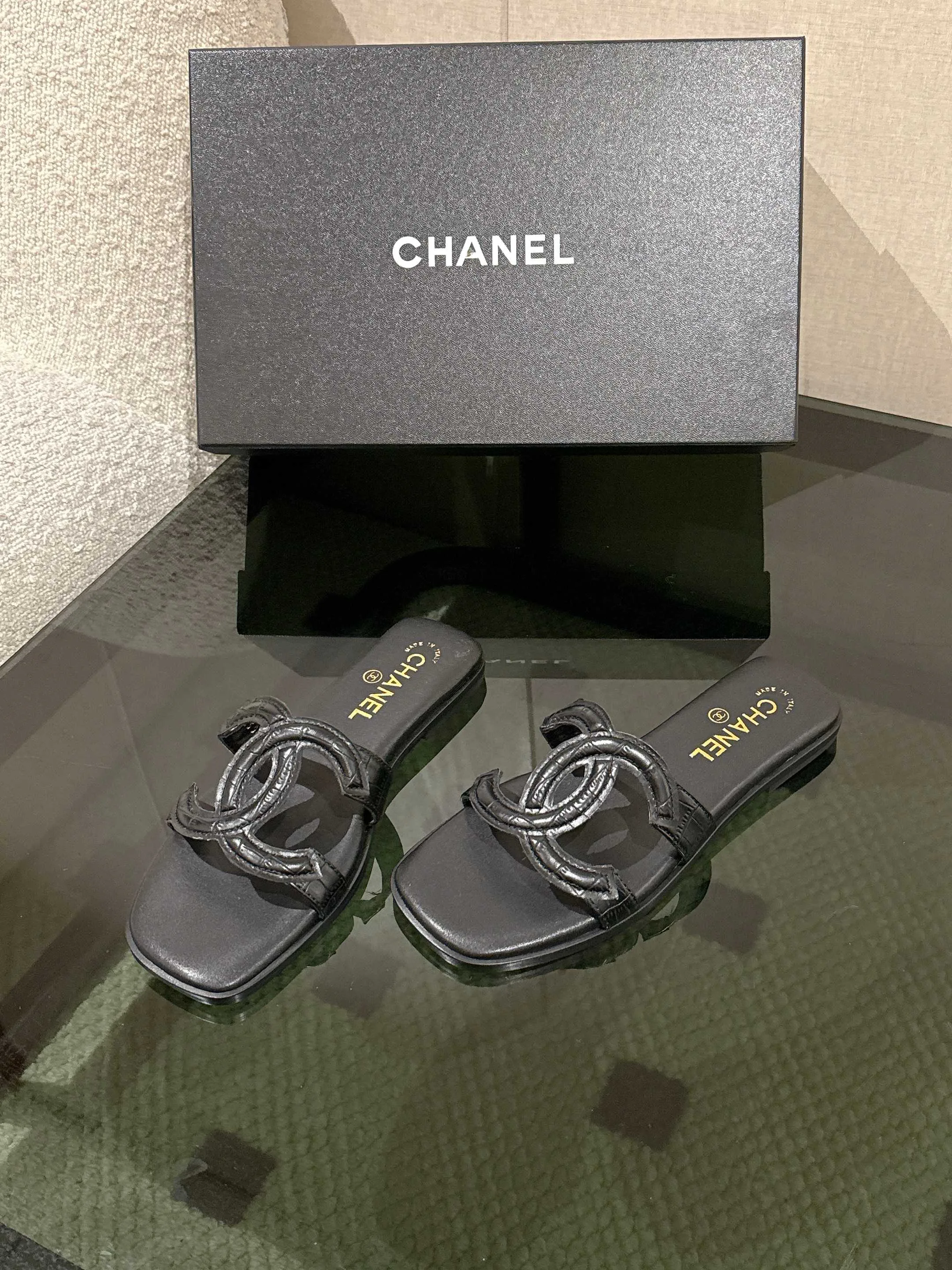 Шлепанцы Женские Chanel 11678189