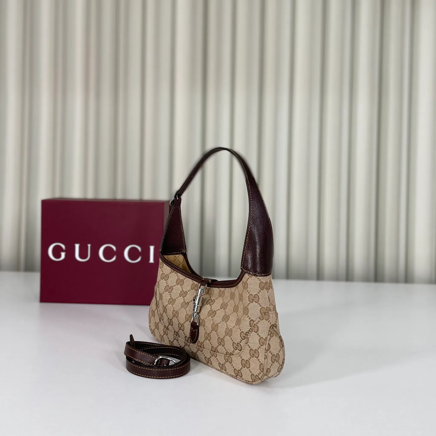 Классические Сумки Женские Gucci 11665058