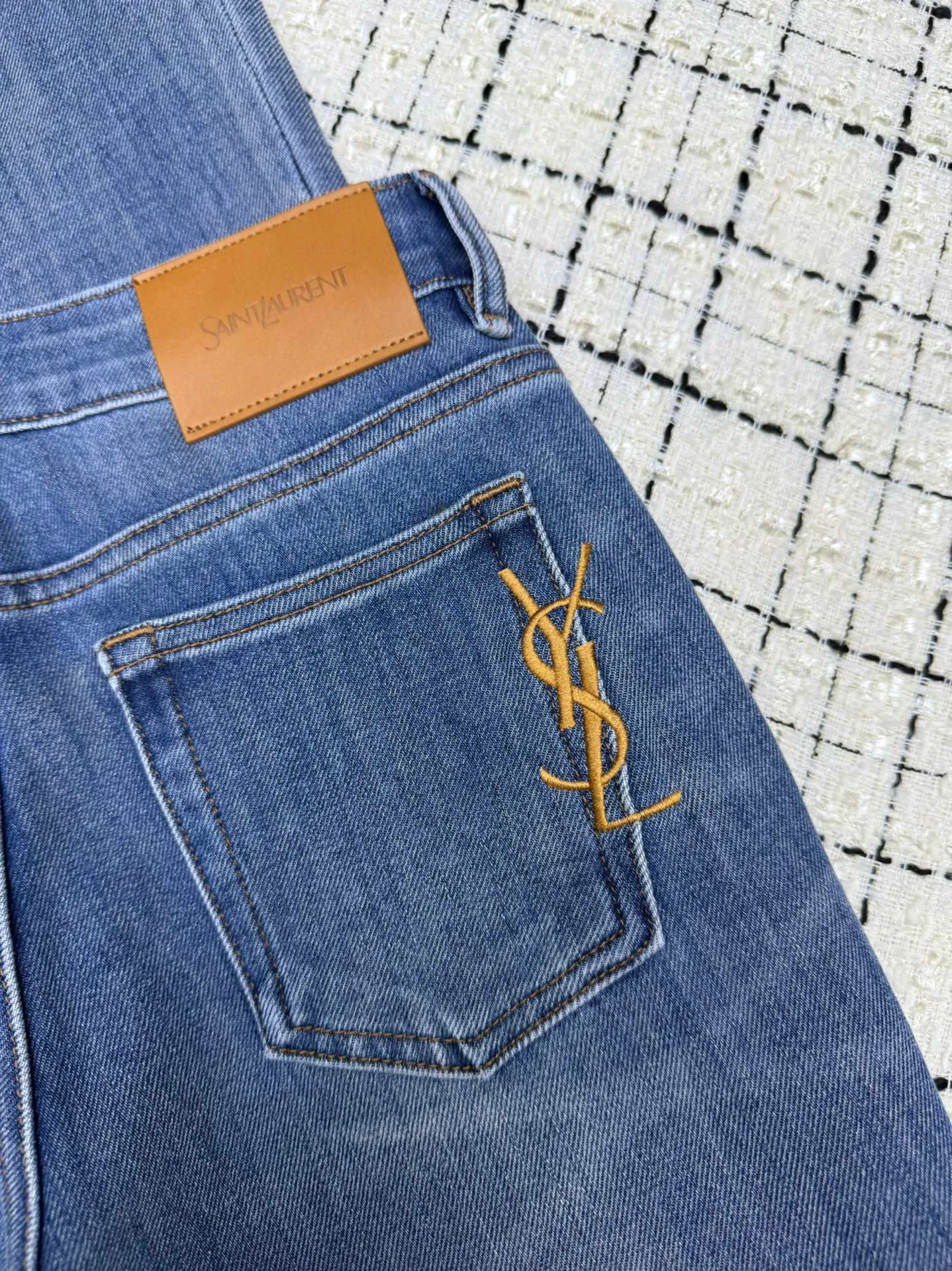 Джинсы Женские Saint Laurent 18885567