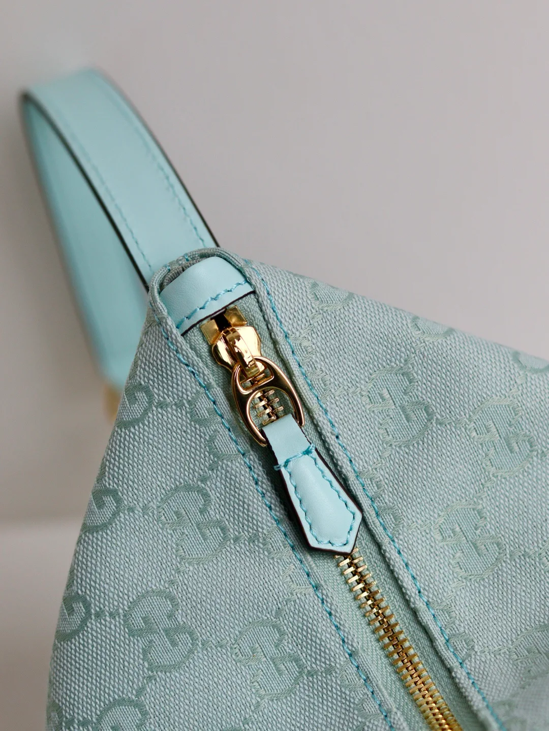 Классические Сумки Женские Gucci 10091217
