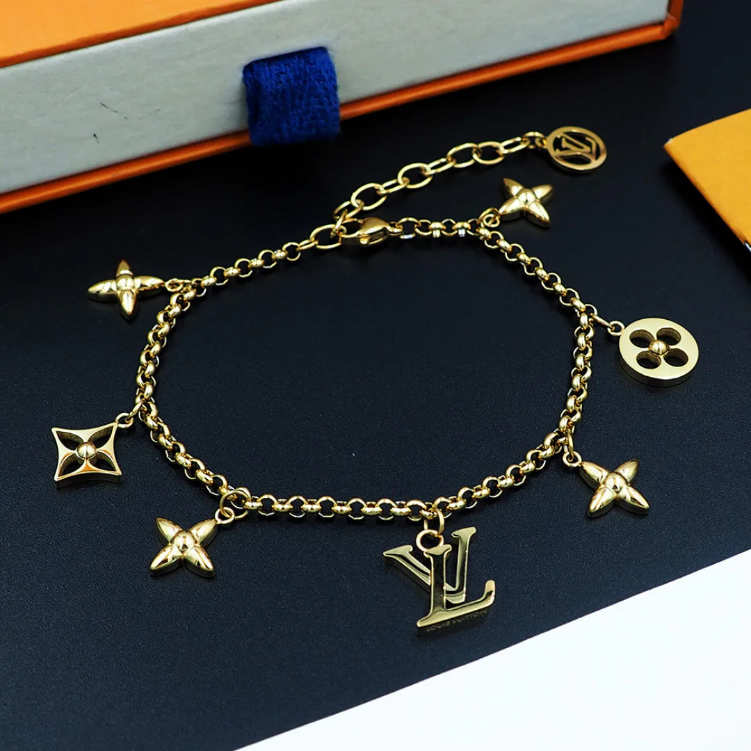 Бижутерия Louis Vuitton 11011200