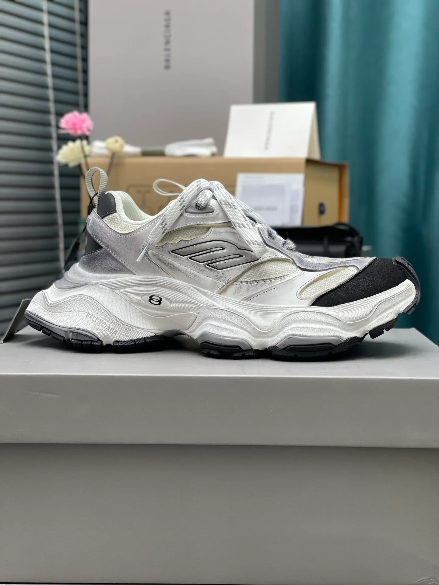 Кроссовки Женские Balenciaga 12799554