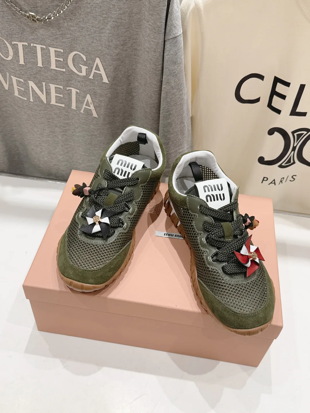 Кроссовки Женские Miu Miu 17240750