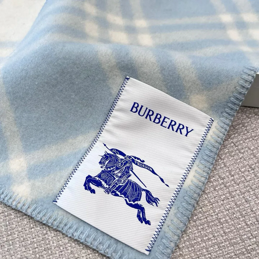 Шарфы Burberry 825841