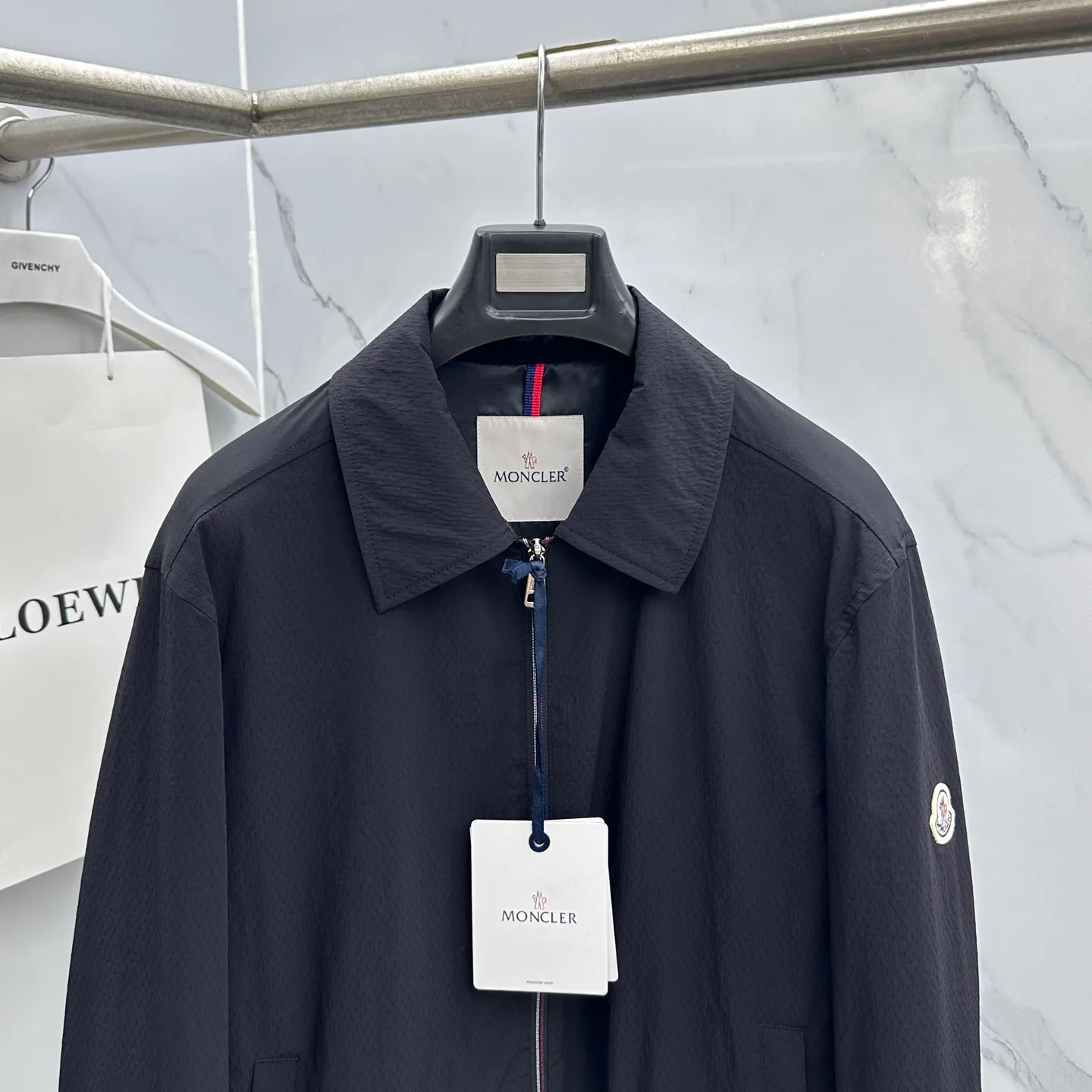 Куртки И Пуховики Мужские Moncler 11790591