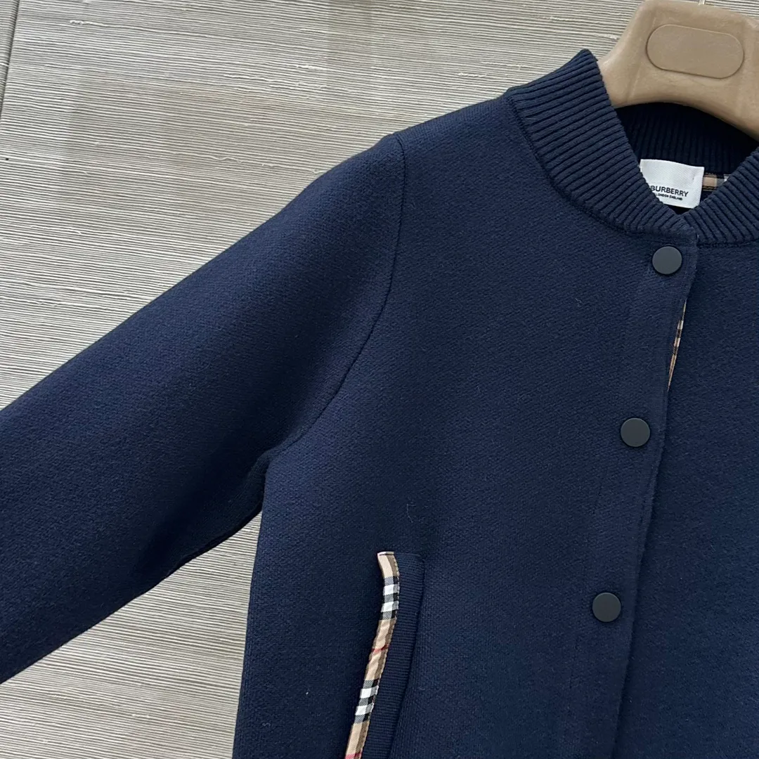 Куртки И Пуховики Женские Burberry 650250