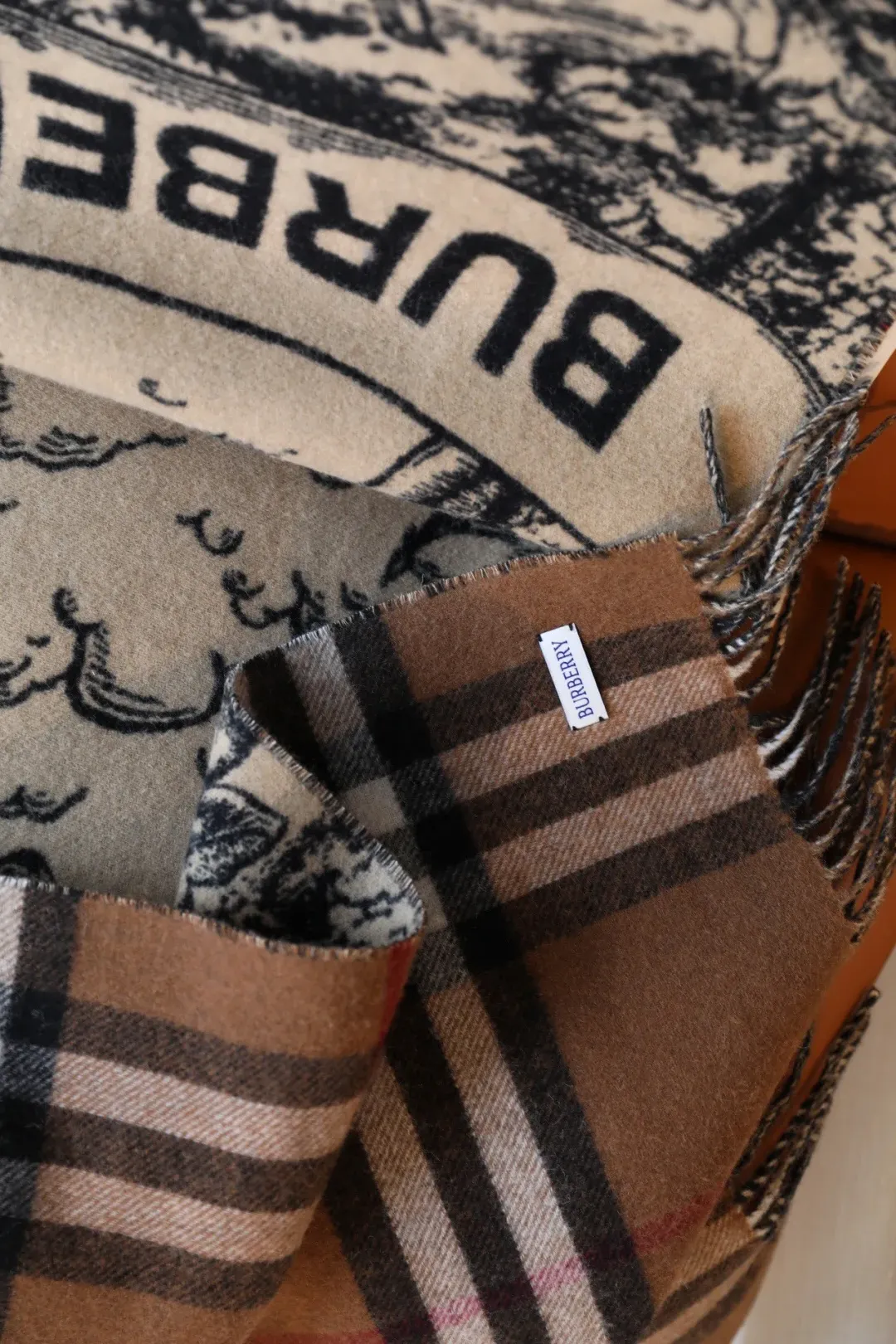 Шарфы Burberry 5049045