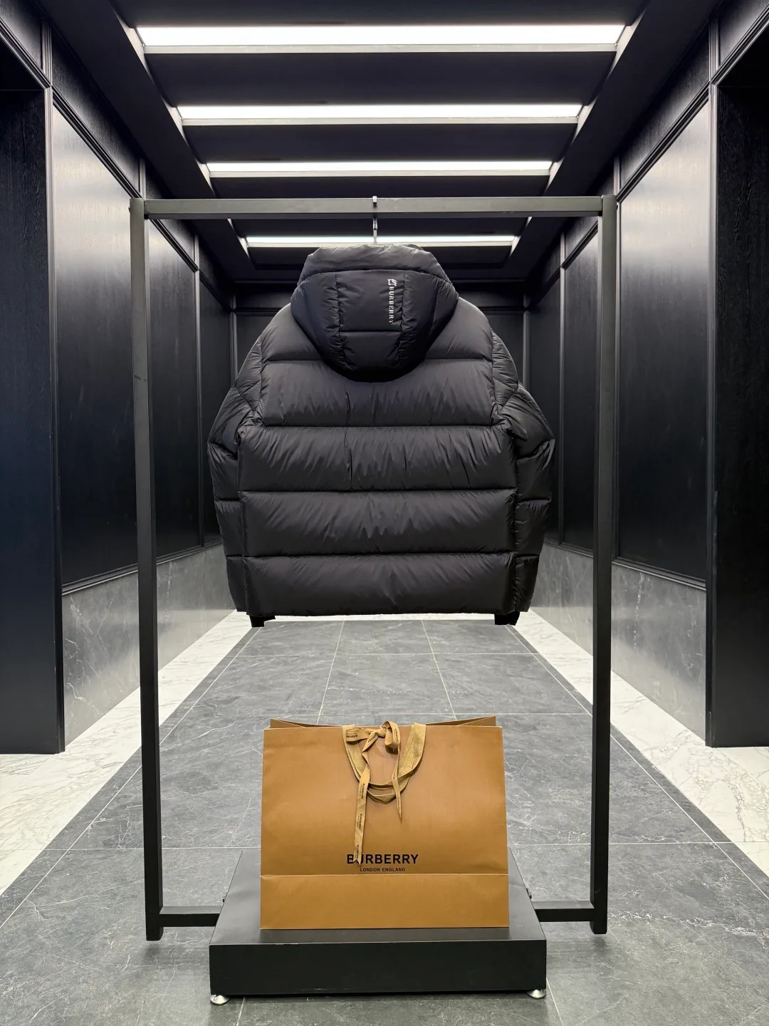 Куртки И Пуховики Женские Burberry 18971782