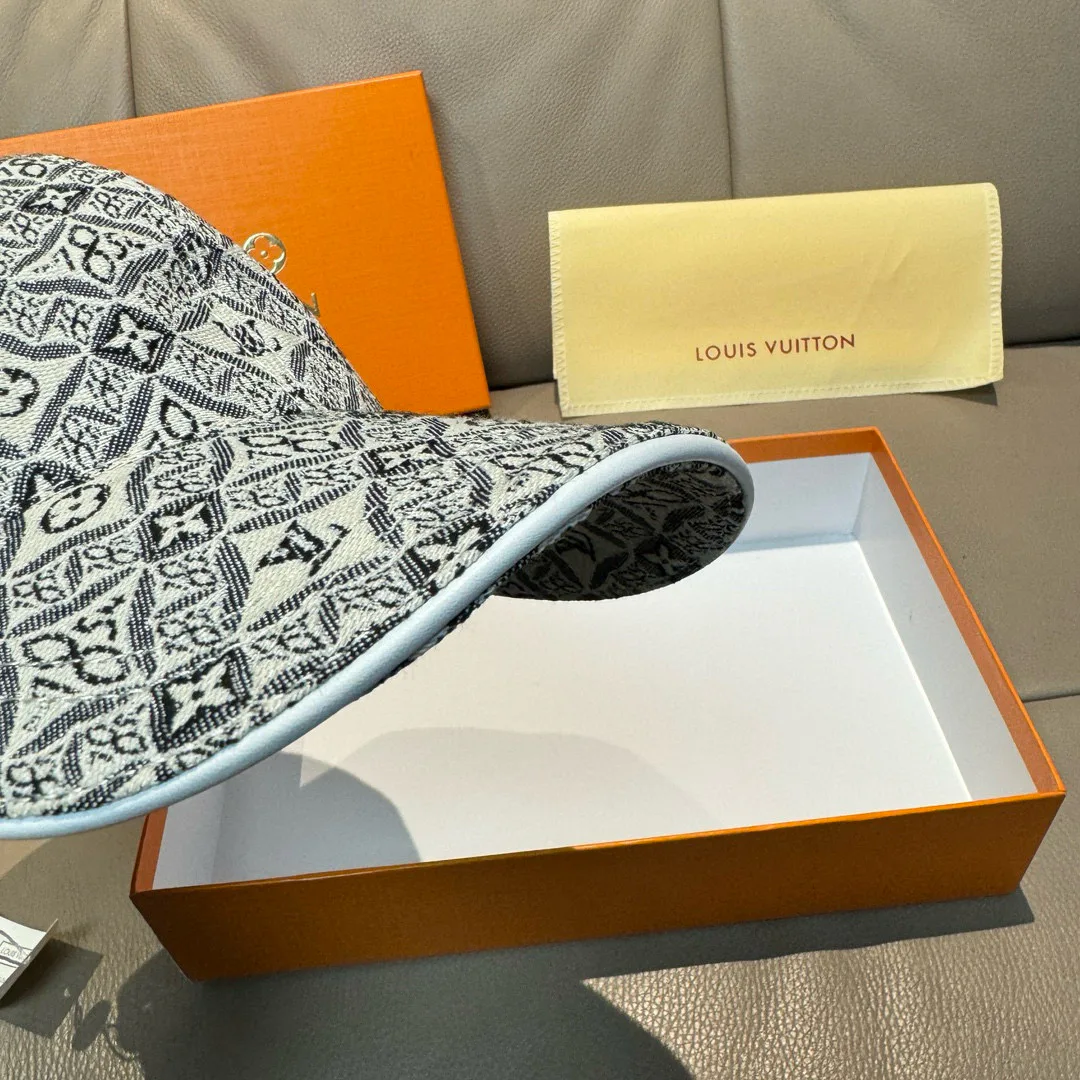 Головные Уборы Louis Vuitton 5922