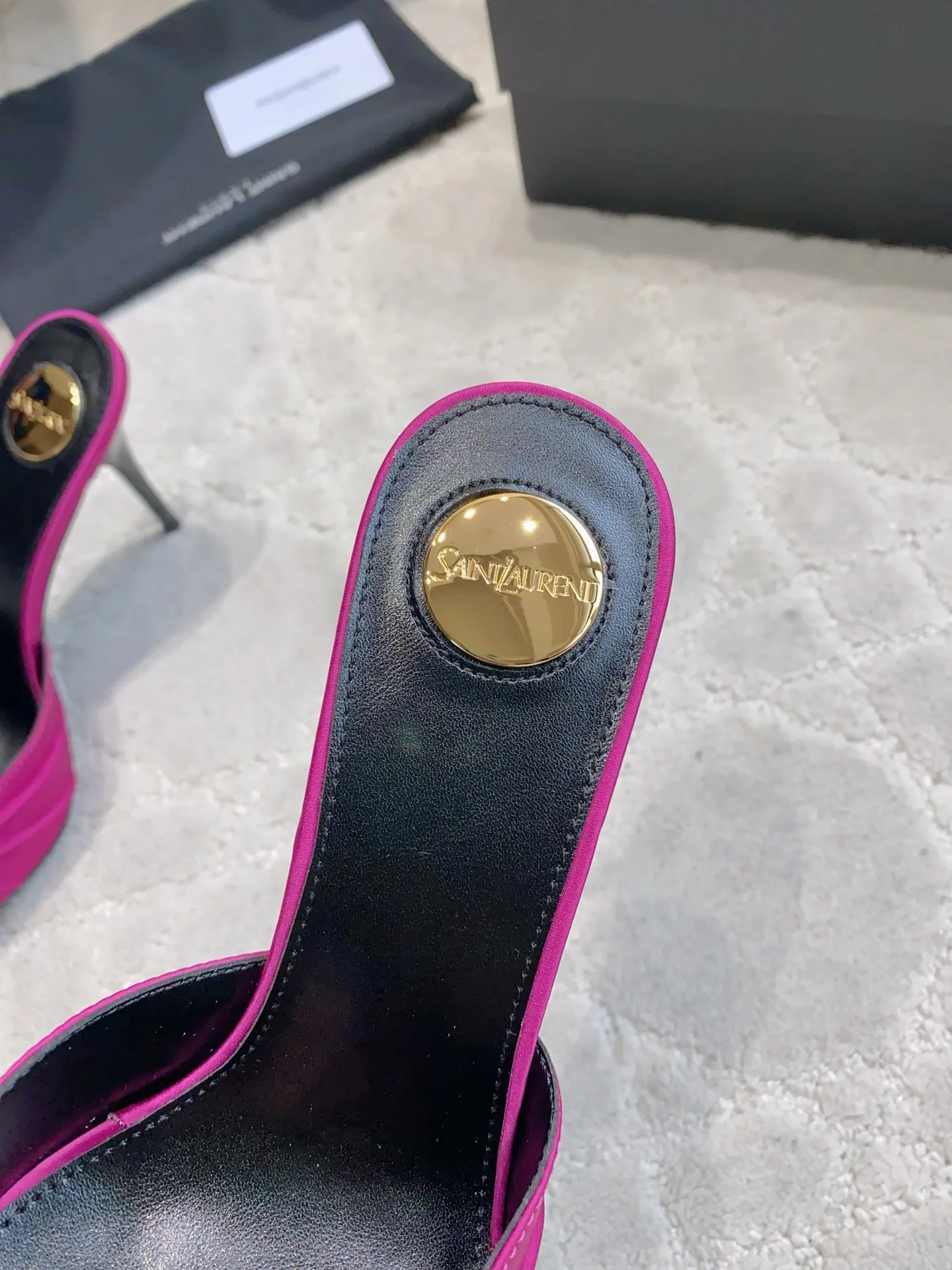 Босоножки Женские Saint Laurent 13332001