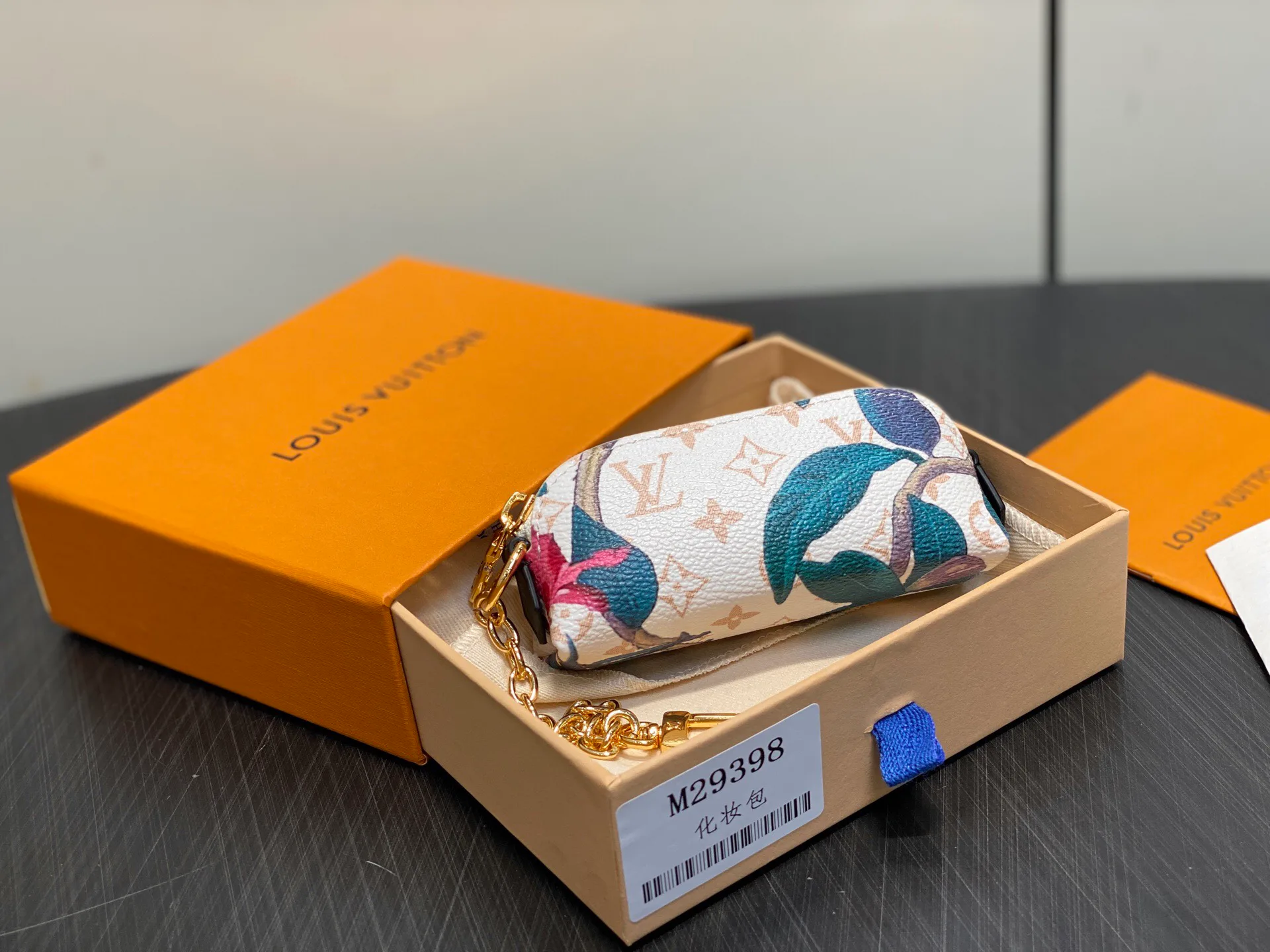 Клатчи Женские Louis Vuitton 13582765