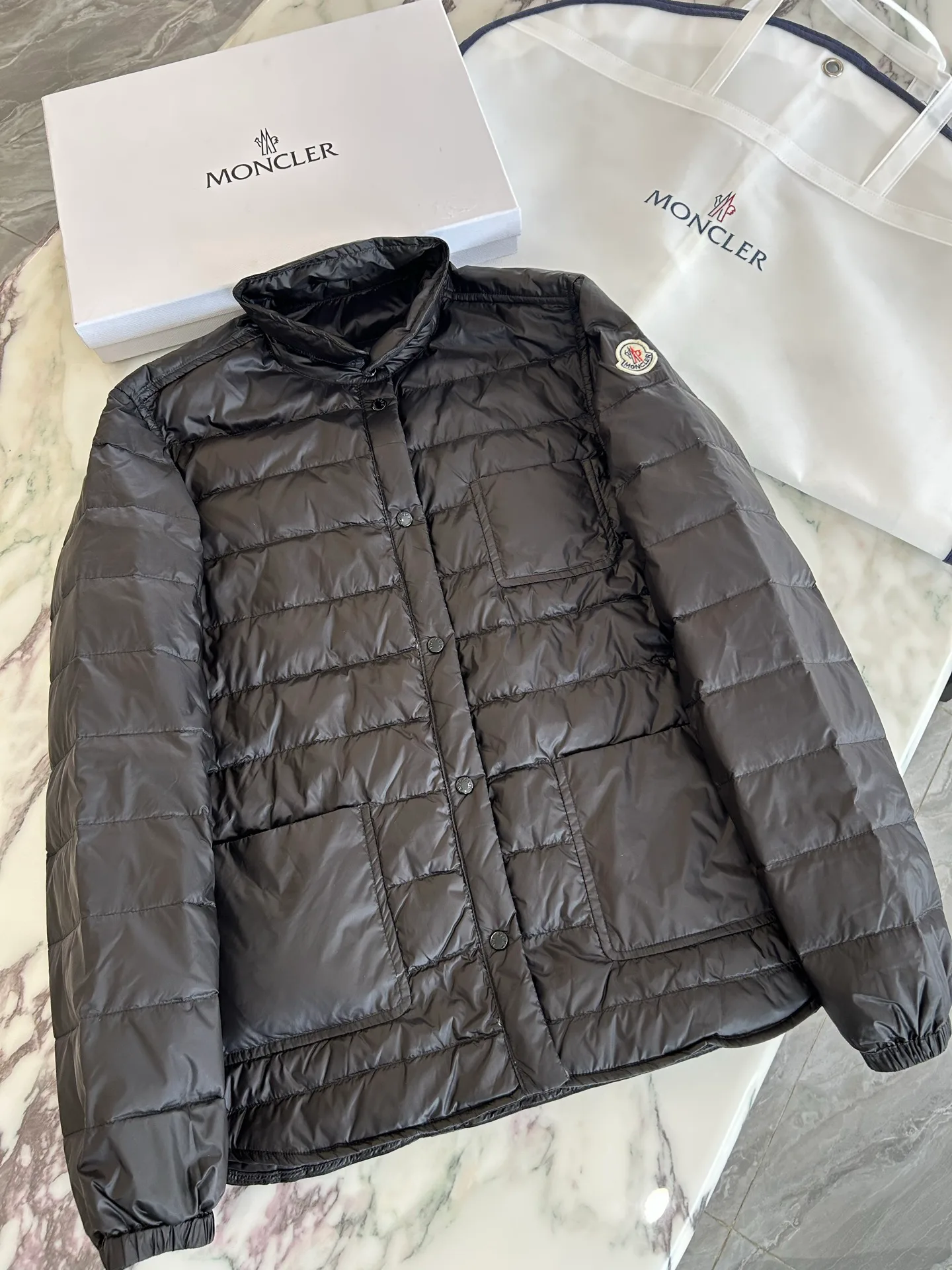 Куртки И Пуховики Мужские Moncler 18231322