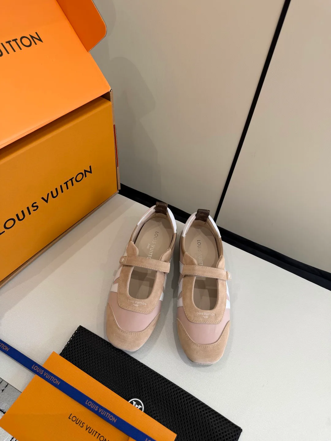 Туфли Женские Louis Vuitton 11440423