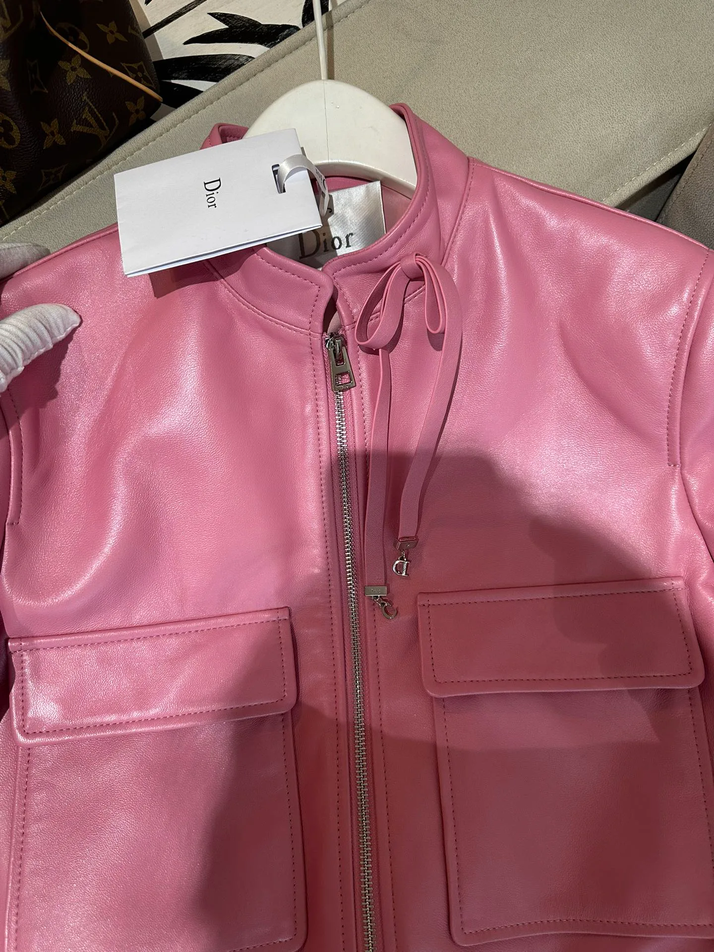 Кожаные Куртки И Дублёнки Женские Christian Dior 11679778