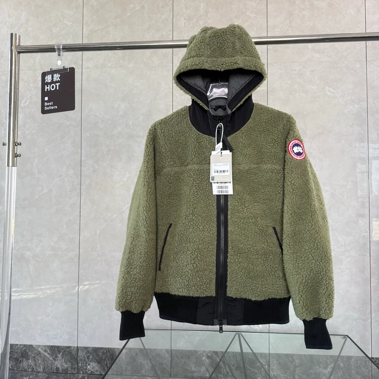 Куртки И Пуховики Женские Canada Goose 18515364