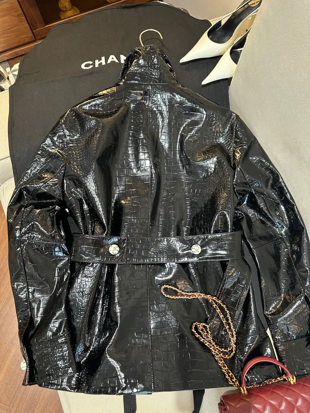 Кожаные Куртки И Дублёнки Женские Chanel 18637909