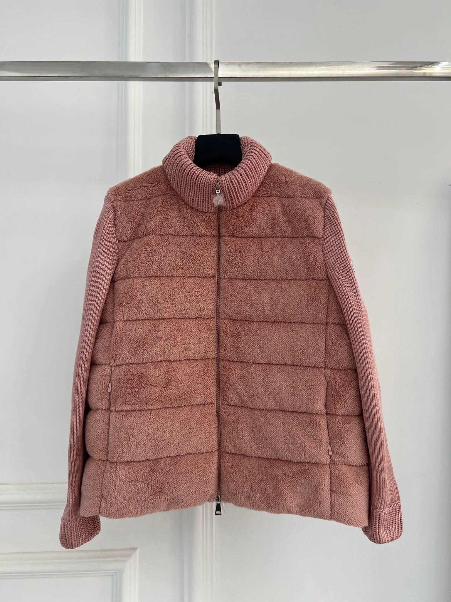 Куртки И Пуховики Женские Moncler 18416245