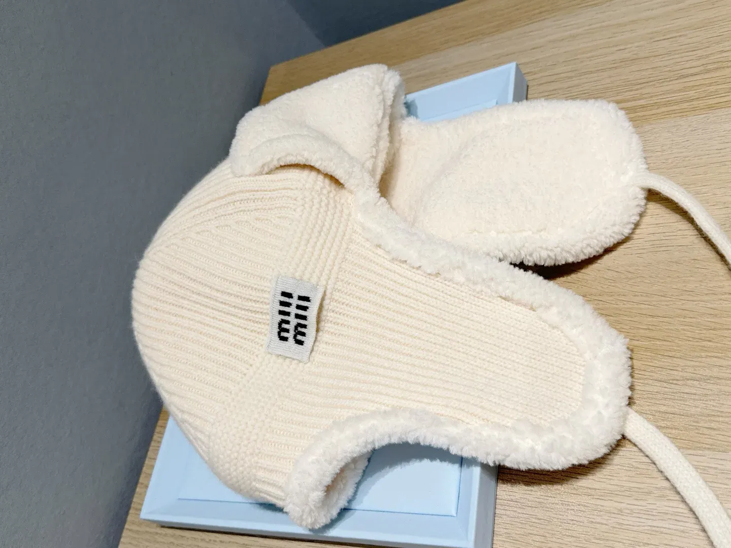 Головные Уборы Miu Miu 869500