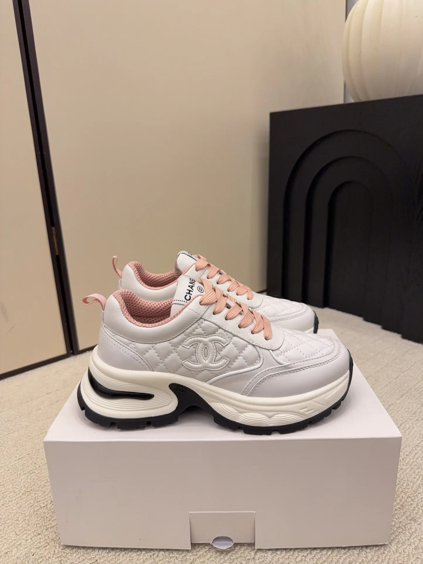 Кроссовки Женские Chanel 5086362
