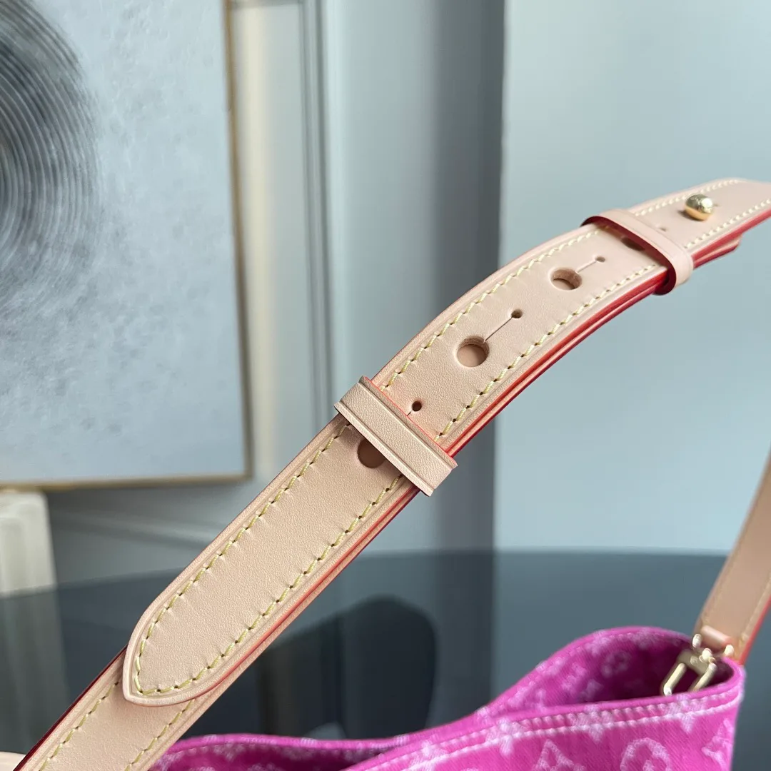 Сумки На Ремне Женские Louis Vuitton 11886366