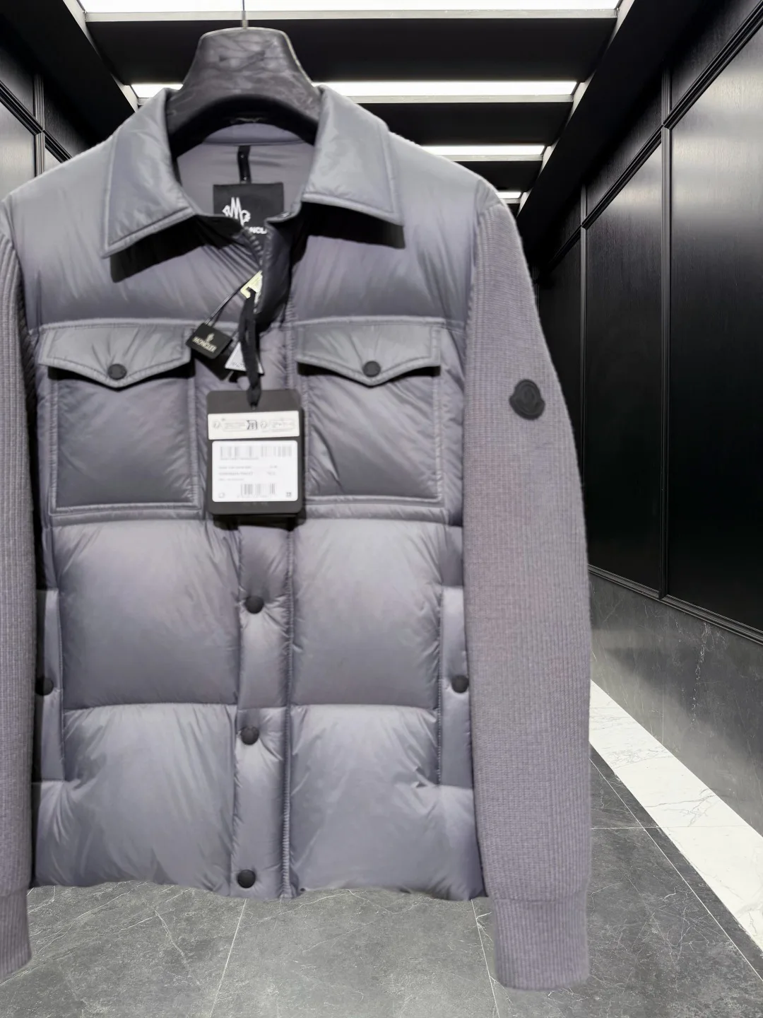Куртки И Пуховики Мужские Moncler 18188340