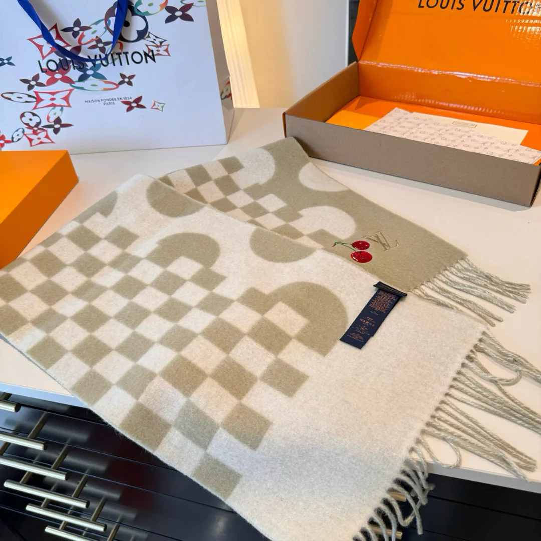 Шарфы Louis Vuitton 920481