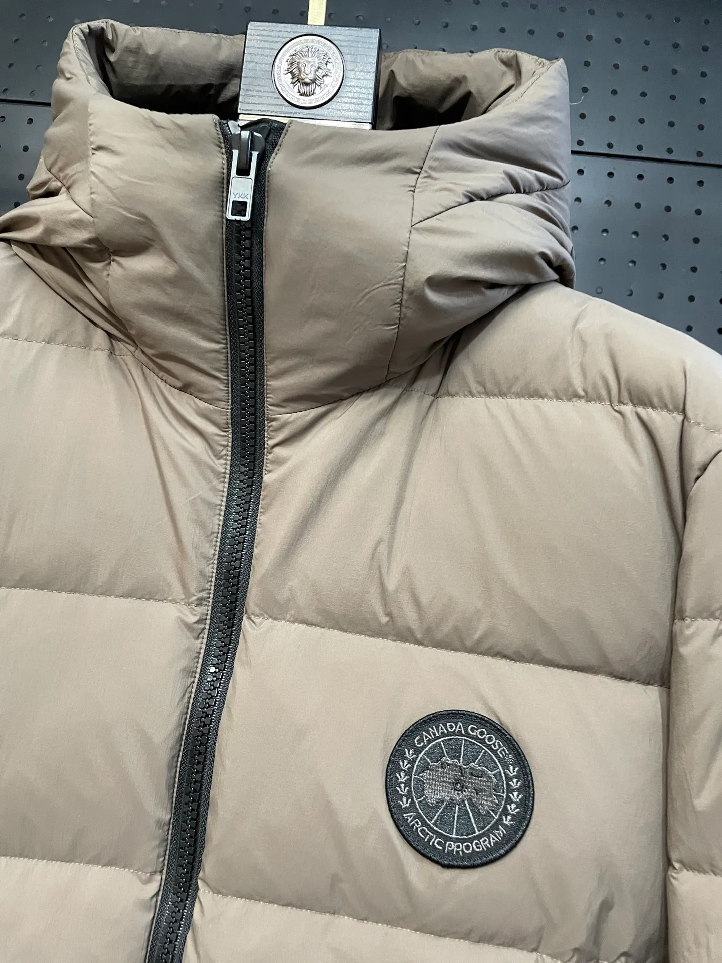 Куртки И Пуховики Женские Canada Goose 18741212