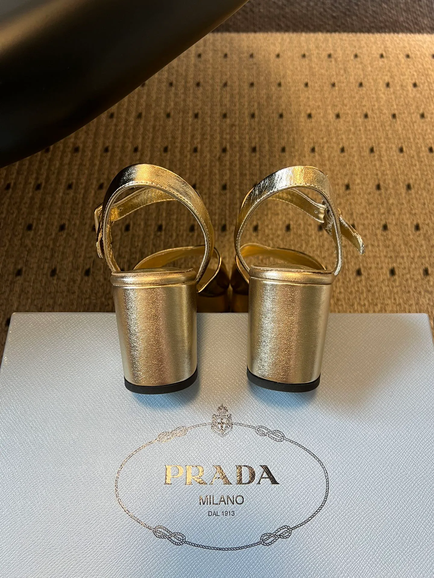 Босоножки Женские Prada 4895404