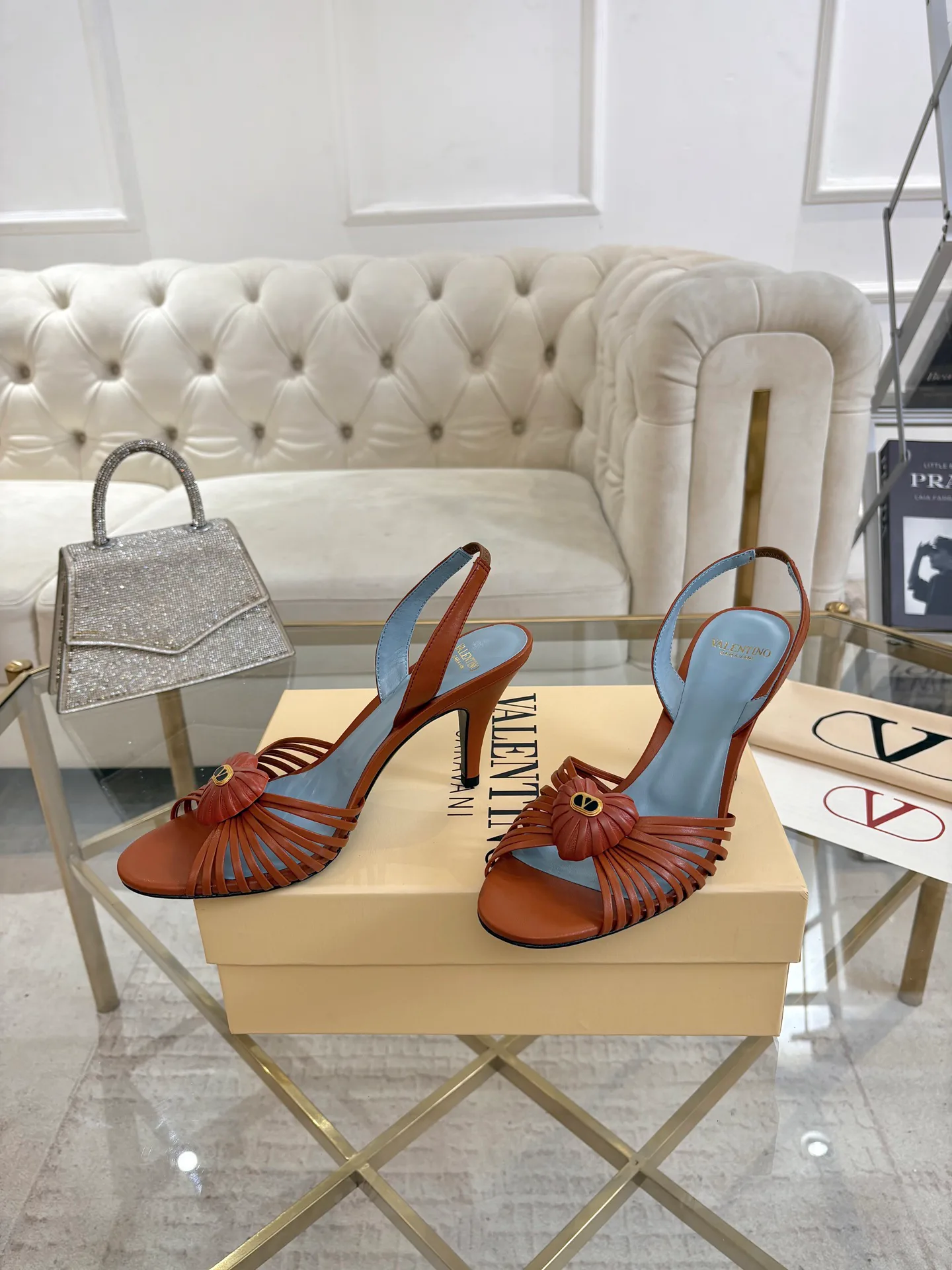Босоножки Женские Valentino 18135274