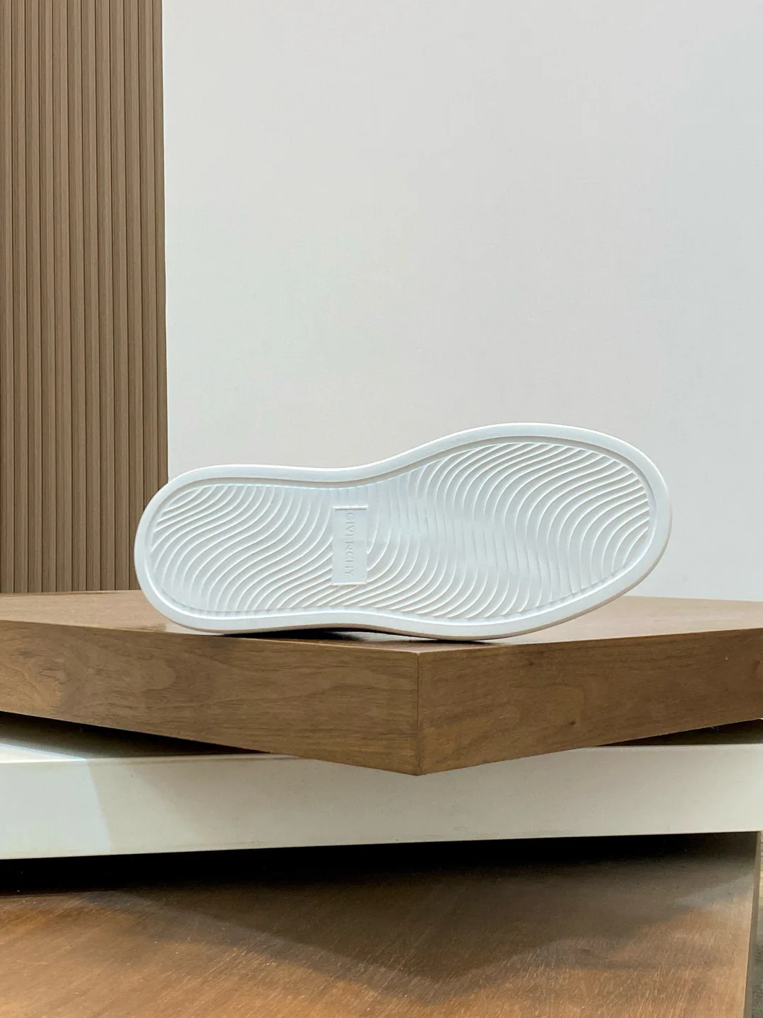 Кроссовки Мужские Givenchy 211558