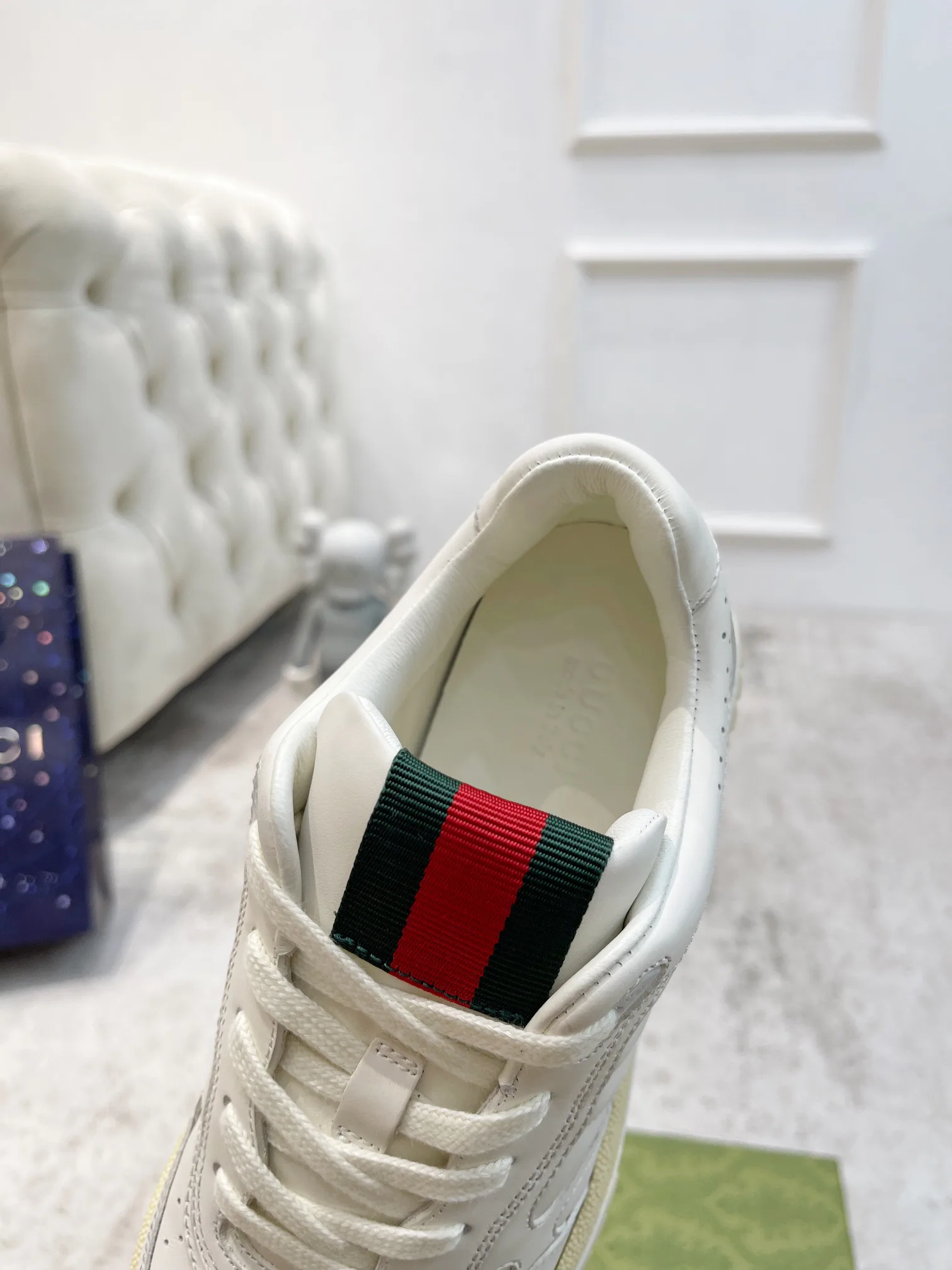 Кроссовки Женские Gucci 944904