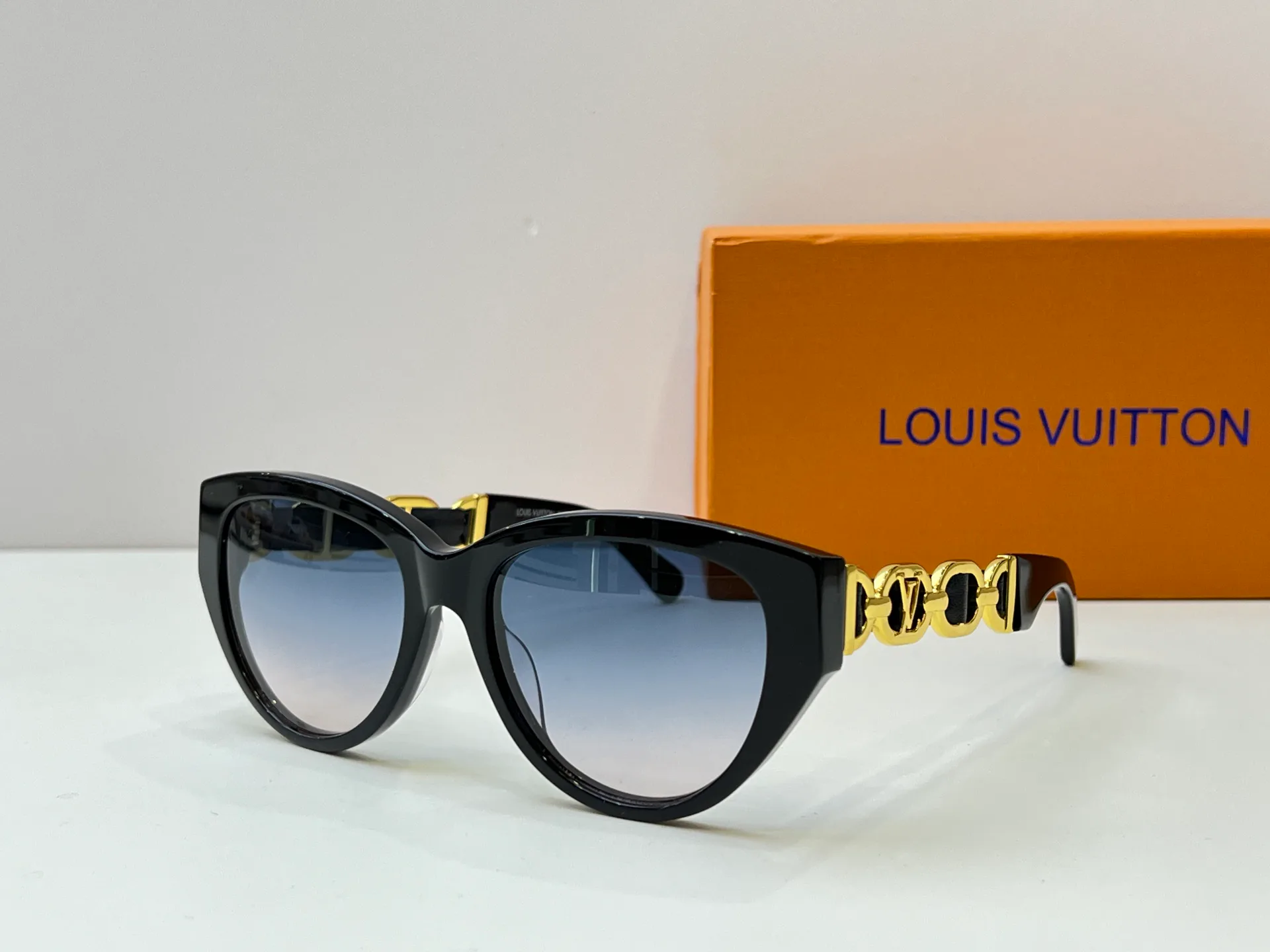 Очки Louis Vuitton 11192846