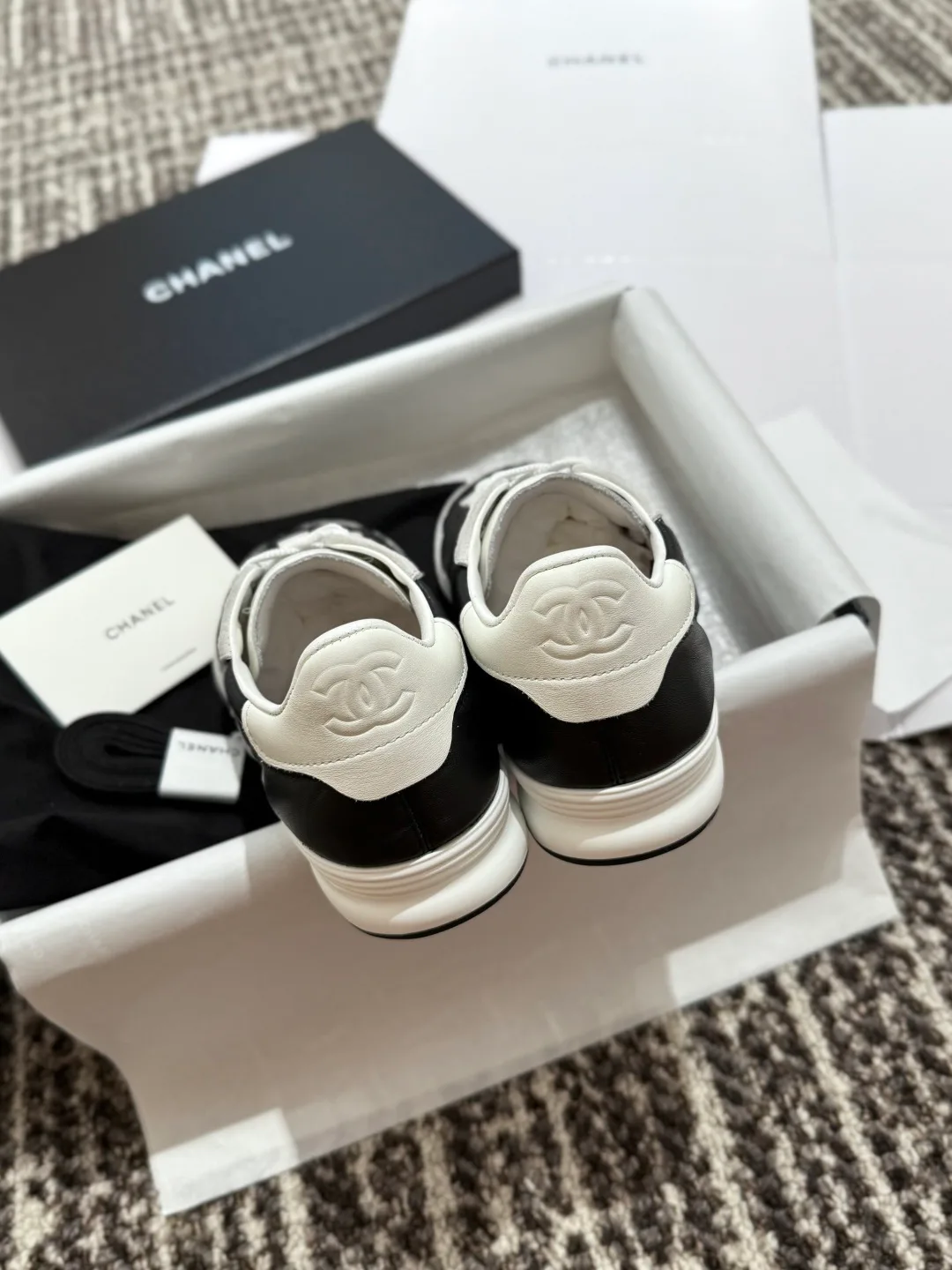 Кроссовки Женские Chanel 13454902