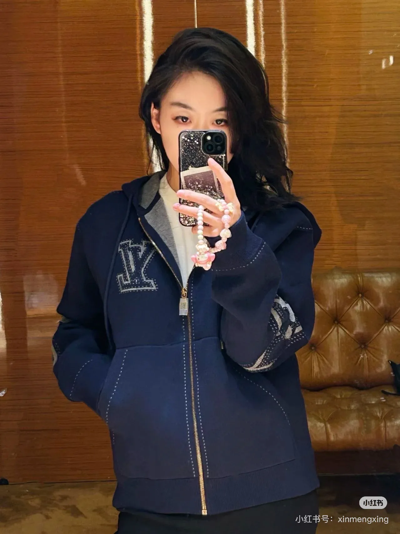 Куртки И Пуховики Женские Louis Vuitton 196334