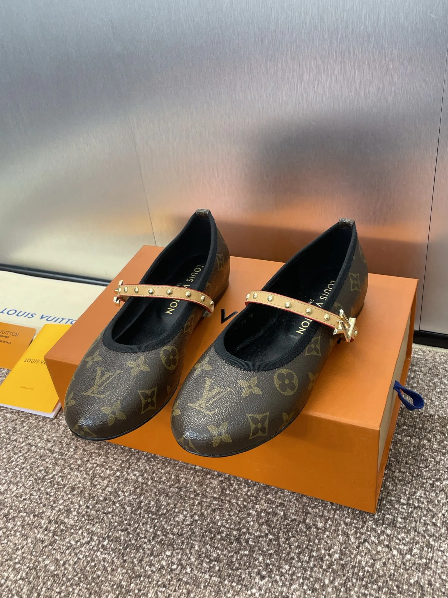 Туфли Женские Louis Vuitton 13346514
