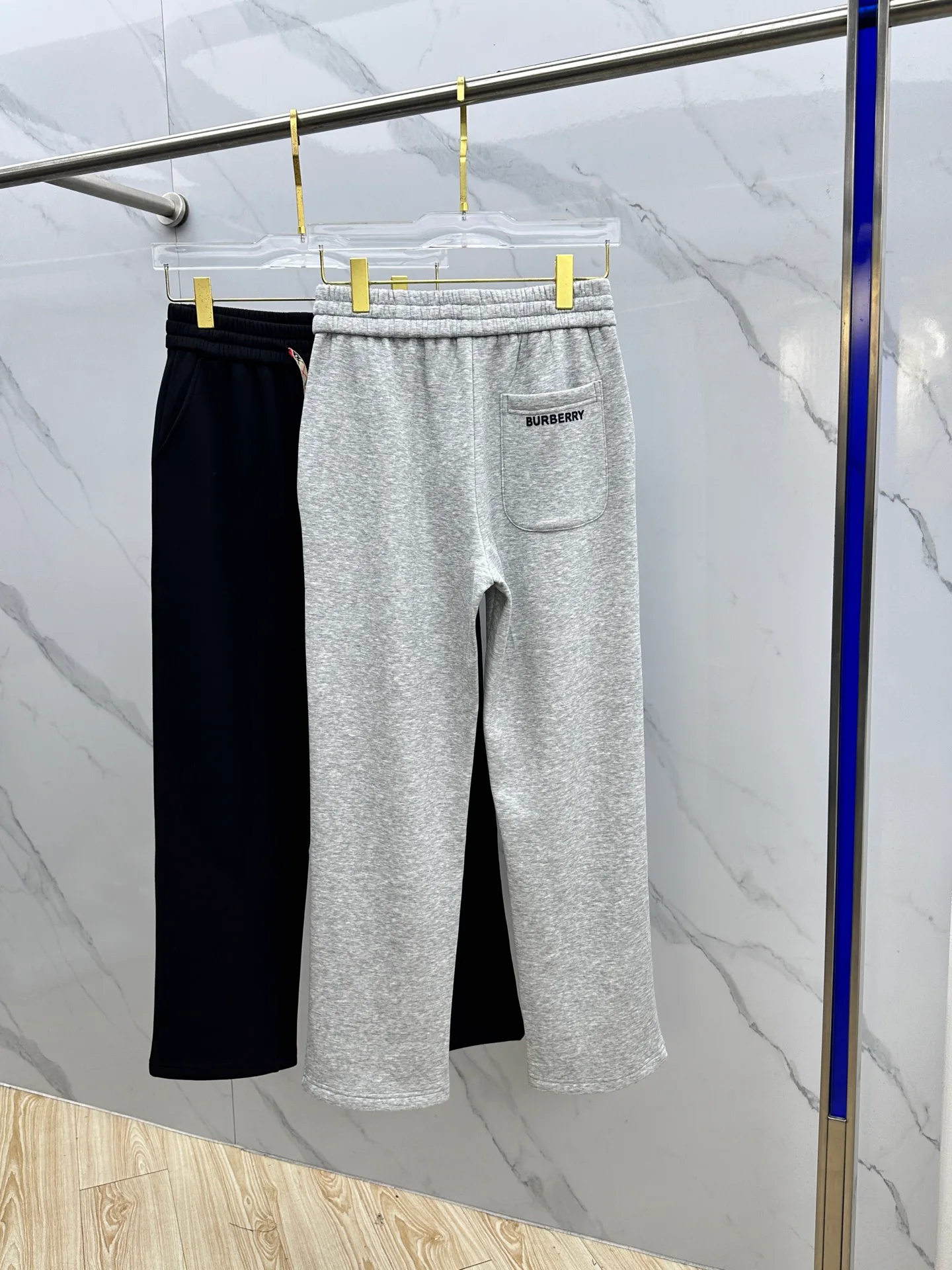Брюки Мужские Burberry 18246678