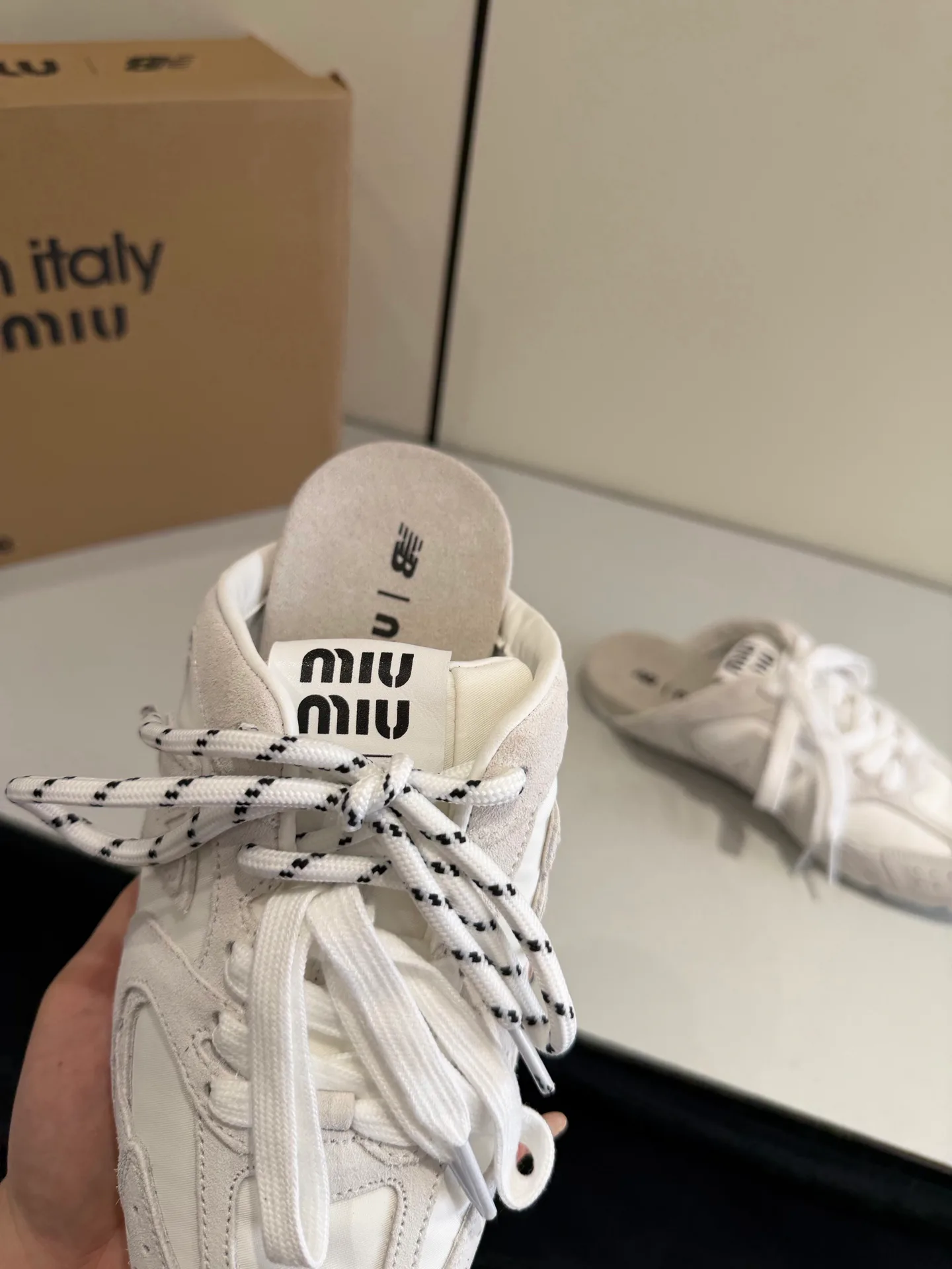 Кроссовки Женские Miu Miu 17977132