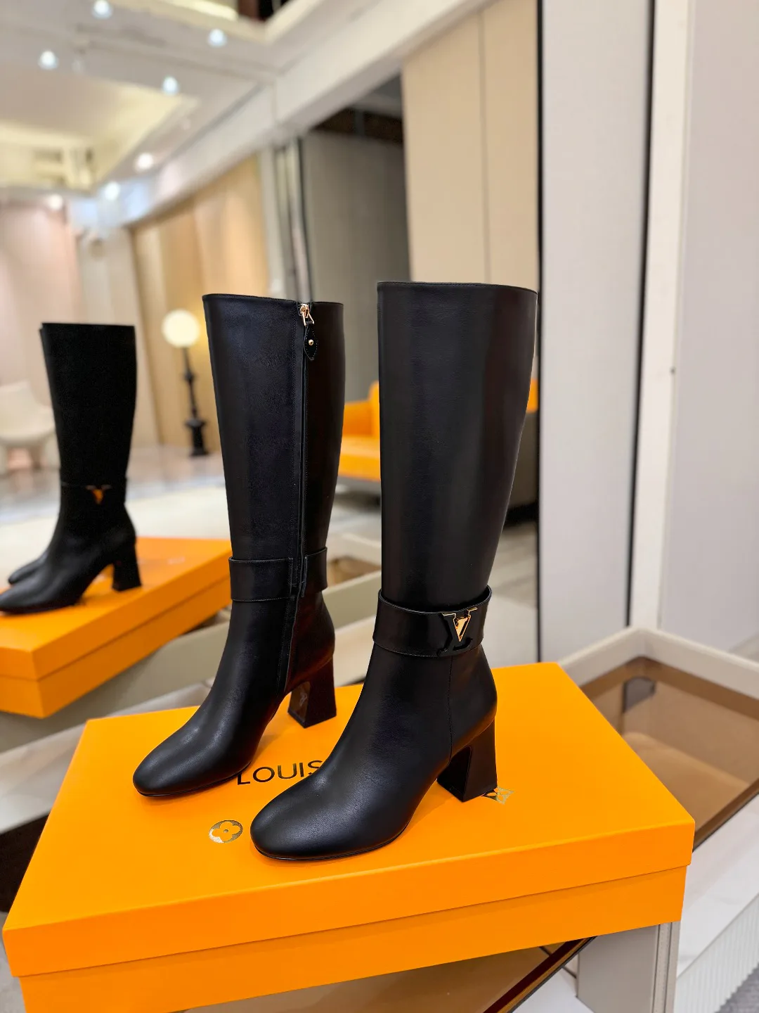 Сапоги Женские Louis Vuitton 520239