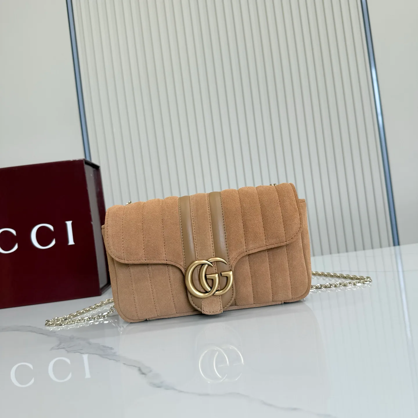 Классические Сумки Женские Gucci 18210743